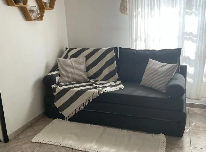 Alquilo Departamento Por Dia. Zona Castelar!!!