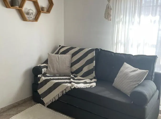 Alquilo Departamento Por Dia. Zona Castelar!!!